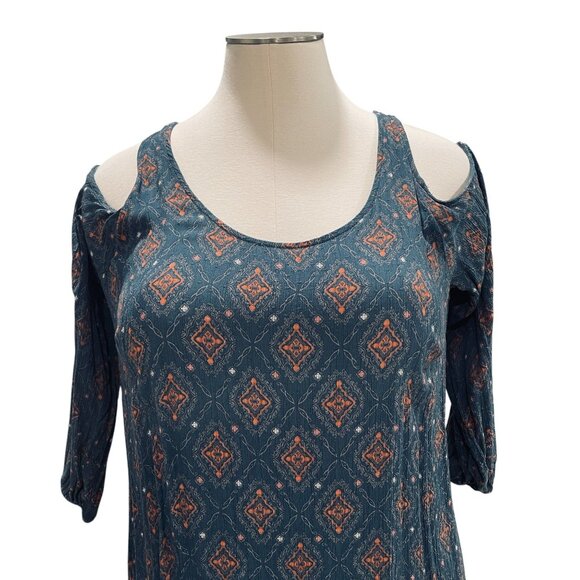 Torrid Cold Shoulder Top Size 1 Boho Print Rayon Scoop Neck Plus Casual Chic - Picture 5 of 9